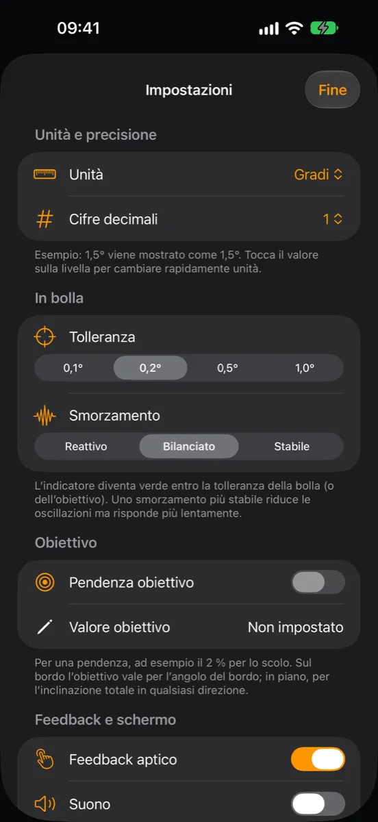 Impostazioni di Inclinometer Pro — unità, cifre decimali, tolleranza, smorzamento, pendenza obiettivo, feedback aptico e suono