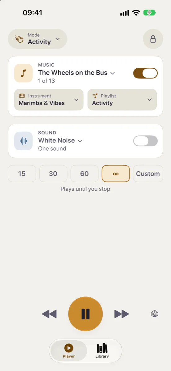 Nynne on iPhone — the day theme in Activity mode: The Wheels on the Bus on marimba and vibes, the Activity playlist and a timer that plays until you stop