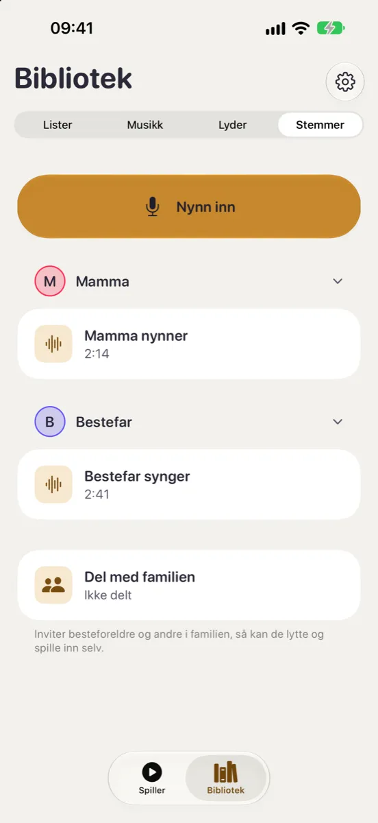 Nynne på iPhone — kjente stemmer: opptak fra Mamma og Bestefar, knappen Nynn inn og kortet Del med familien